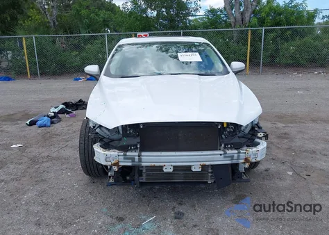 2018 Ford Fusion Hybrid Se z USA, uszkodzony, nr VIN 3FA6P0LUXJR233900